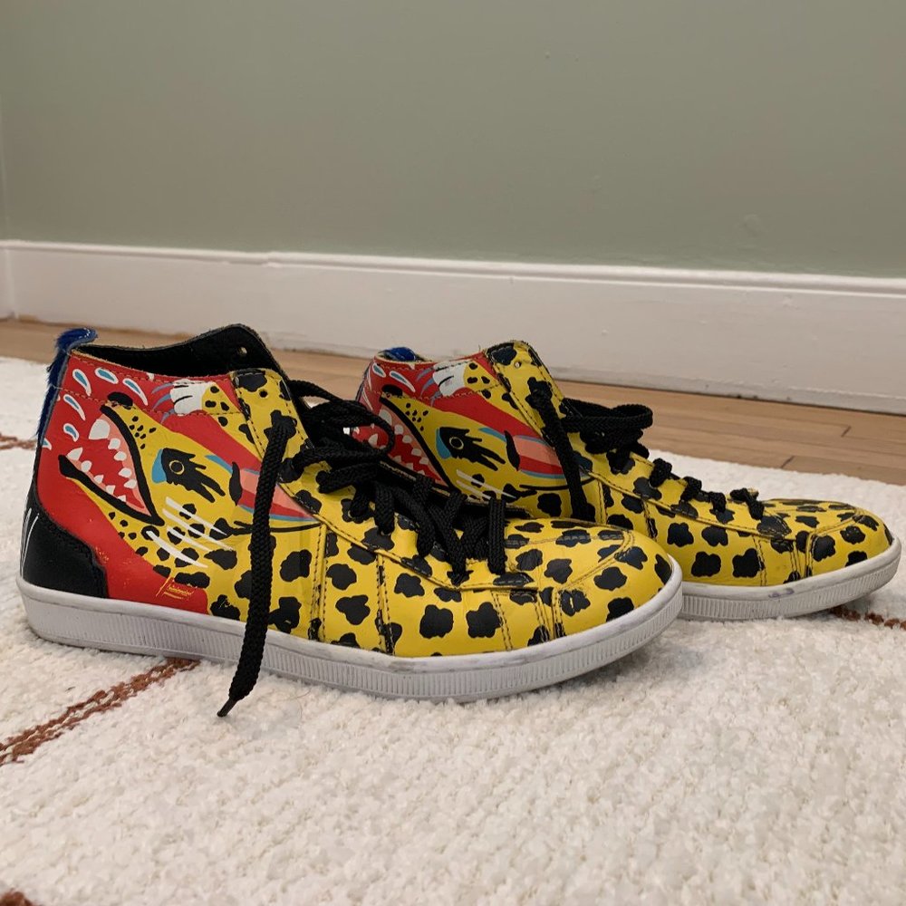 Sawa Tsagué Leather Hightop sneakers with unique artwork sz 39